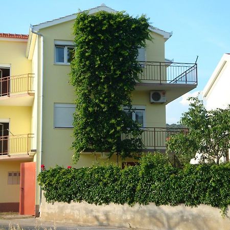 Apartments Borozan Vinišće 외부 사진