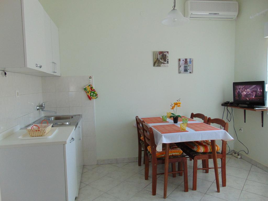 Apartments Borozan Vinišće 객실 사진