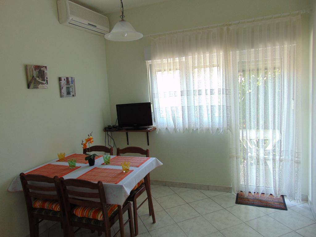 Apartments Borozan Vinišće 객실 사진